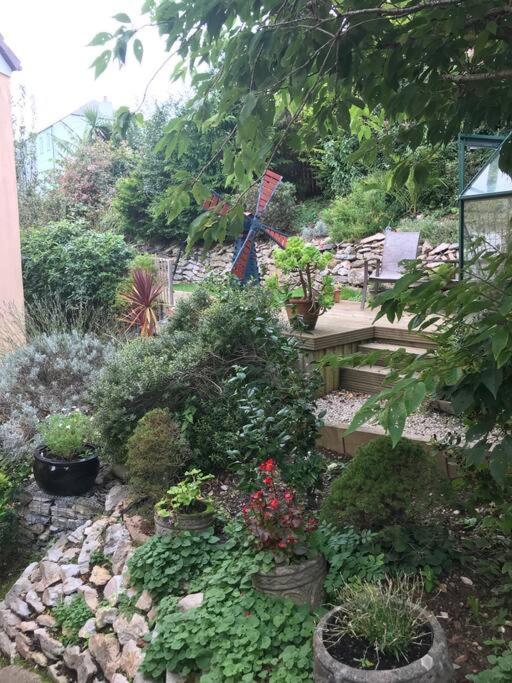 פלימות' Bumble Bee Cottage מראה חיצוני תמונה